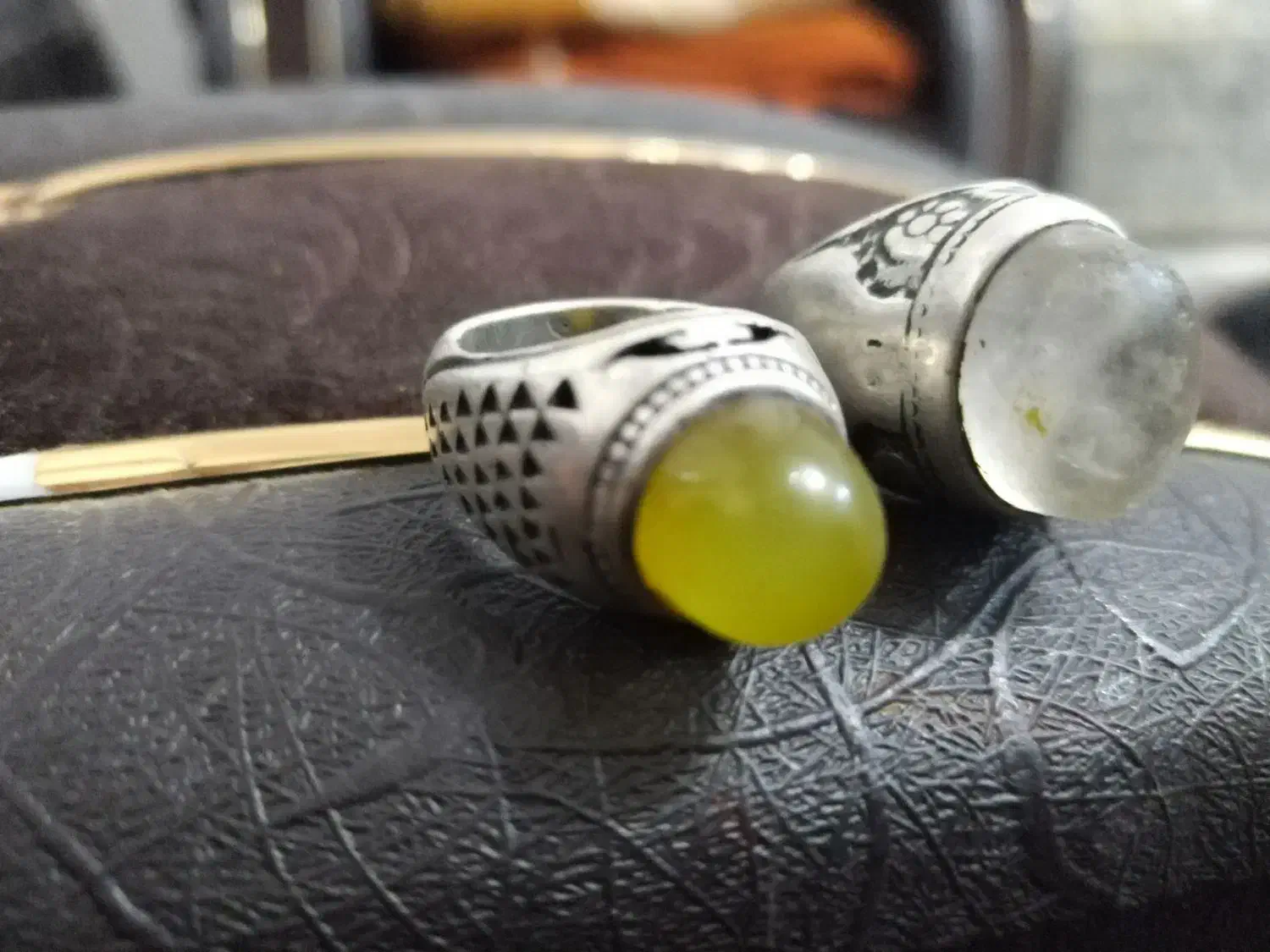 دو عدد انگشتر نقره|جواهرات|تربت‌حیدریه, منظر|دیوار