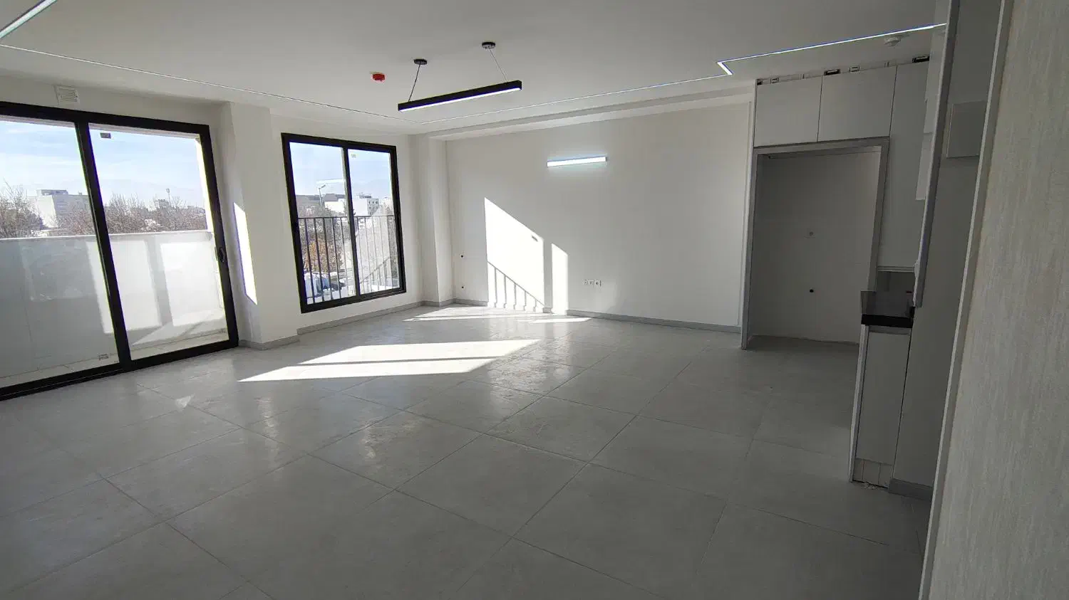 رهن ۲ خوابه شیک رازی|اجارهٔ آپارتمان|شاهینشهر, نظامی|دیوار