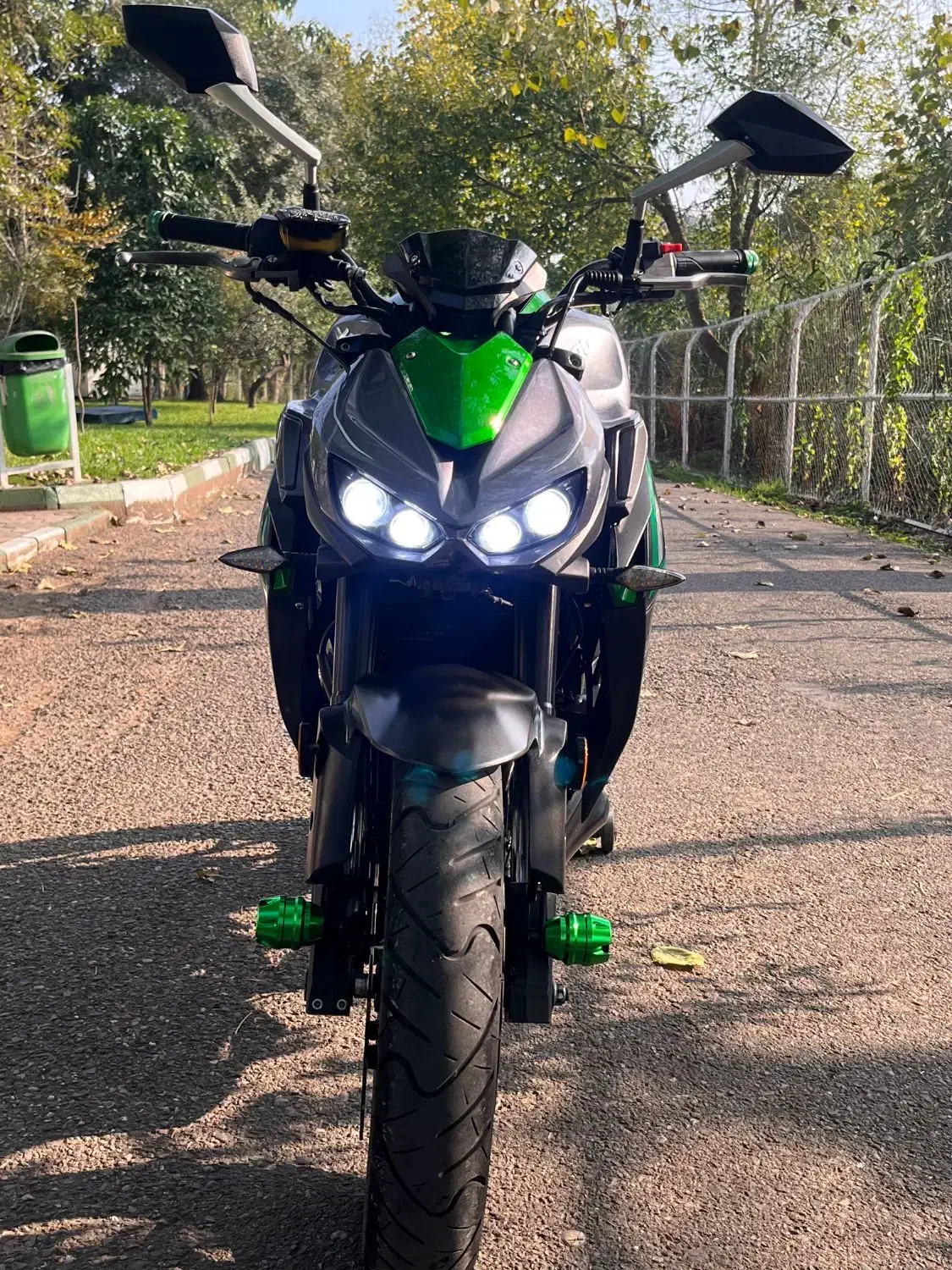 z1000|موتورسیکلت|رشت, رشتیان|دیوار