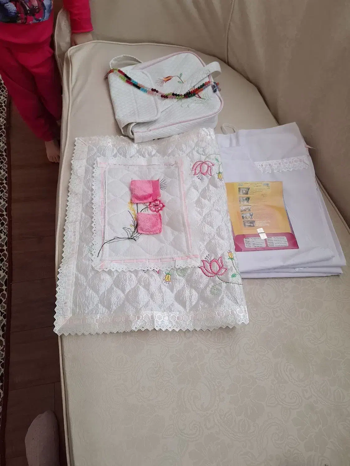 ست لباس سن تکلیف چادر وجانمازی وکیف|لباس|تبریز, |دیوار