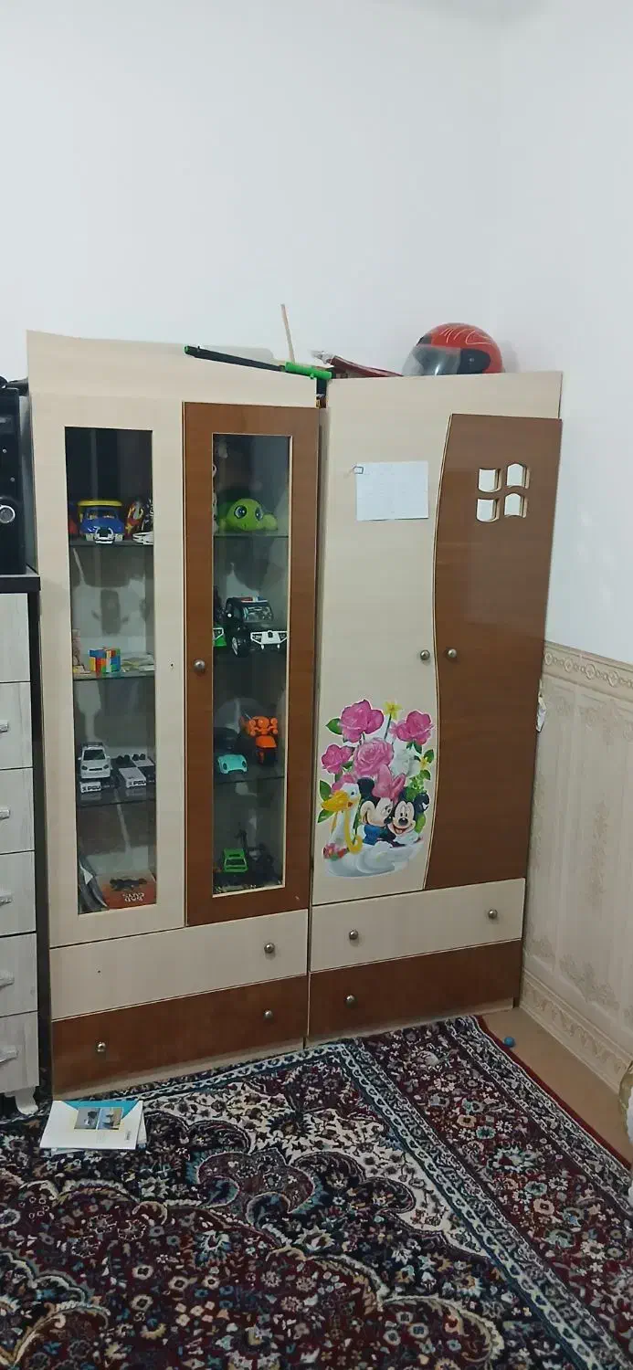 دوعدد کمد و میز تلوزیون|جاکفشی، کمد، دراور|یزد, |دیوار