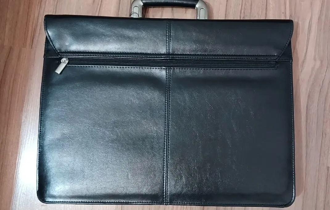 کیف دستی مردانه|کیف، کفش، کمربند|همدان, |دیوار