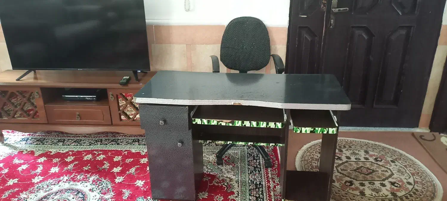 میز وصندلی|صندلی و نیمکت|همدان, |دیوار