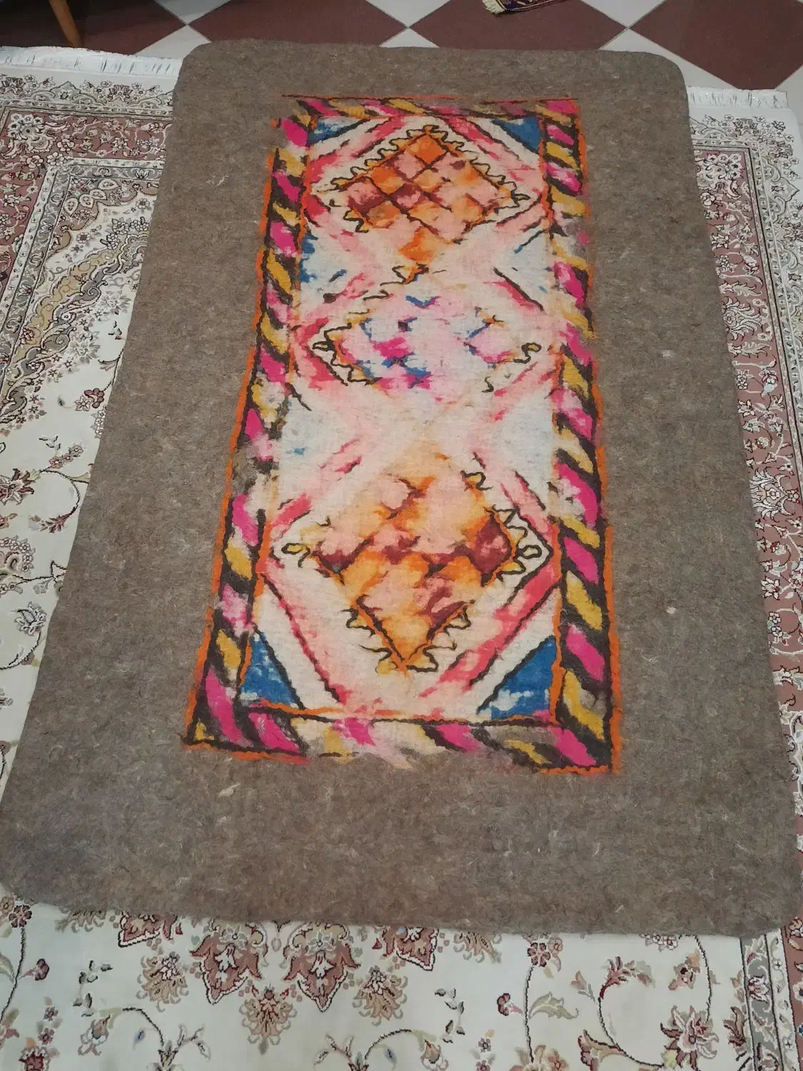 نمد ۲×۱سالم|گلیم، جاجیم، گبه|شیراز, شاهجیان|دیوار