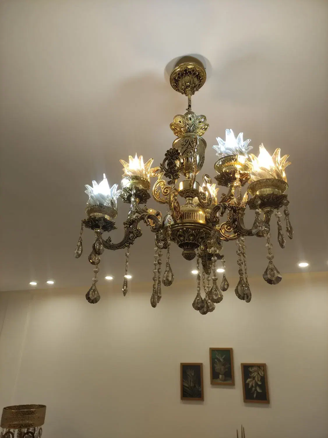 لوستر ۳شاخه ۶شعله|لوستر و چراغ آویز|مشهد, نیروی هوایی|دیوار