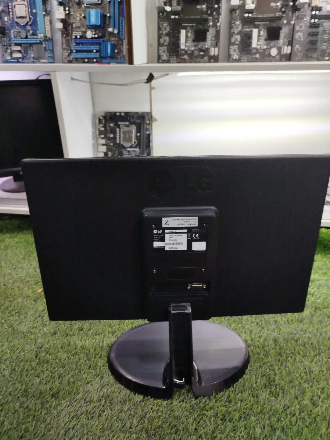 مانیتور 19 الجی ال ای دی LED|قطعات و لوازم جانبی رایانه|ورامین, خیر آباد|دیوار