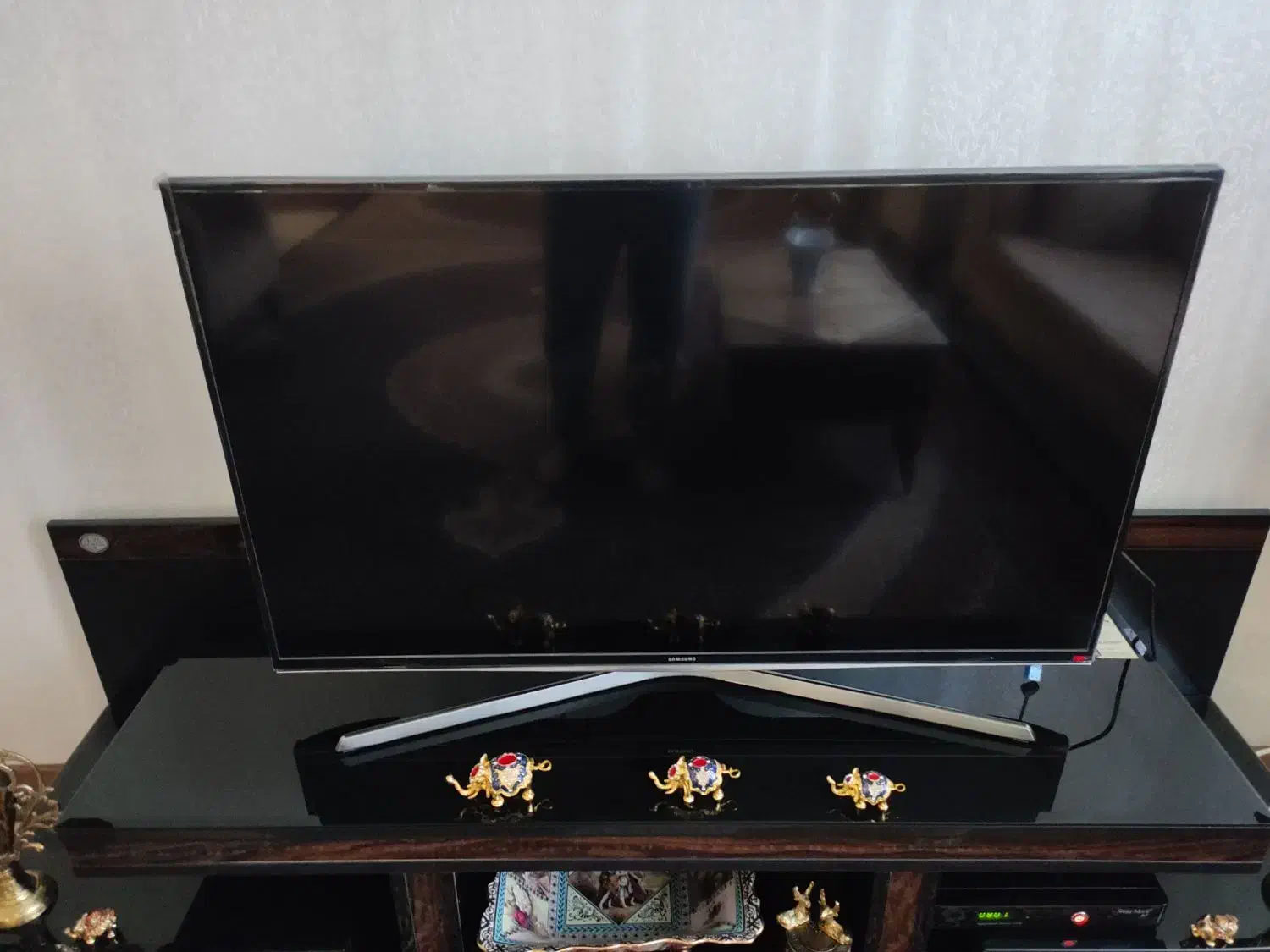 تلویزیون ۴۳ اینچ اصل سامسونگ در حد صفر|تلویزیون و پروژکتور|اردبیل, |دیوار