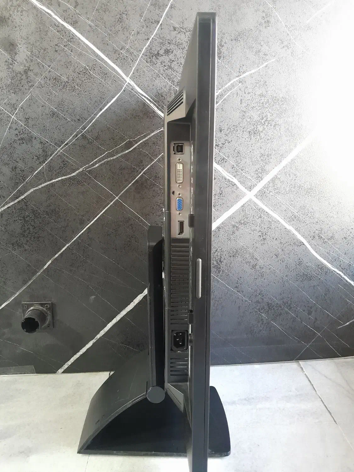 مانیتور اچ پی درحد آکبند تضمینی|قطعات و لوازم جانبی رایانه|شاهرود, |دیوار