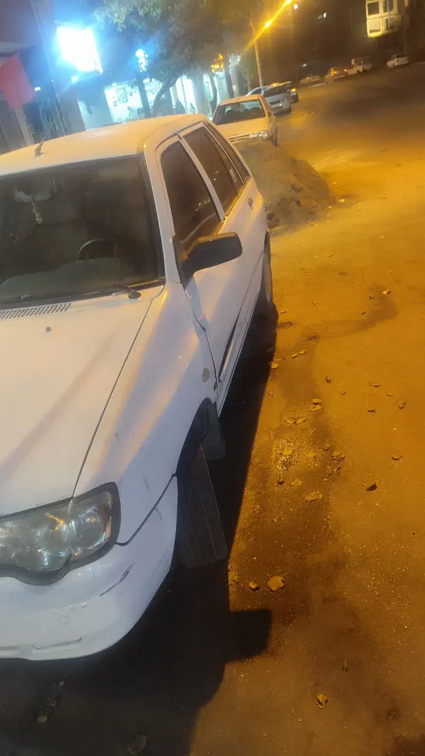 111مدل 96|خودرو سواری و وانت|مشهد, انقلاب|دیوار