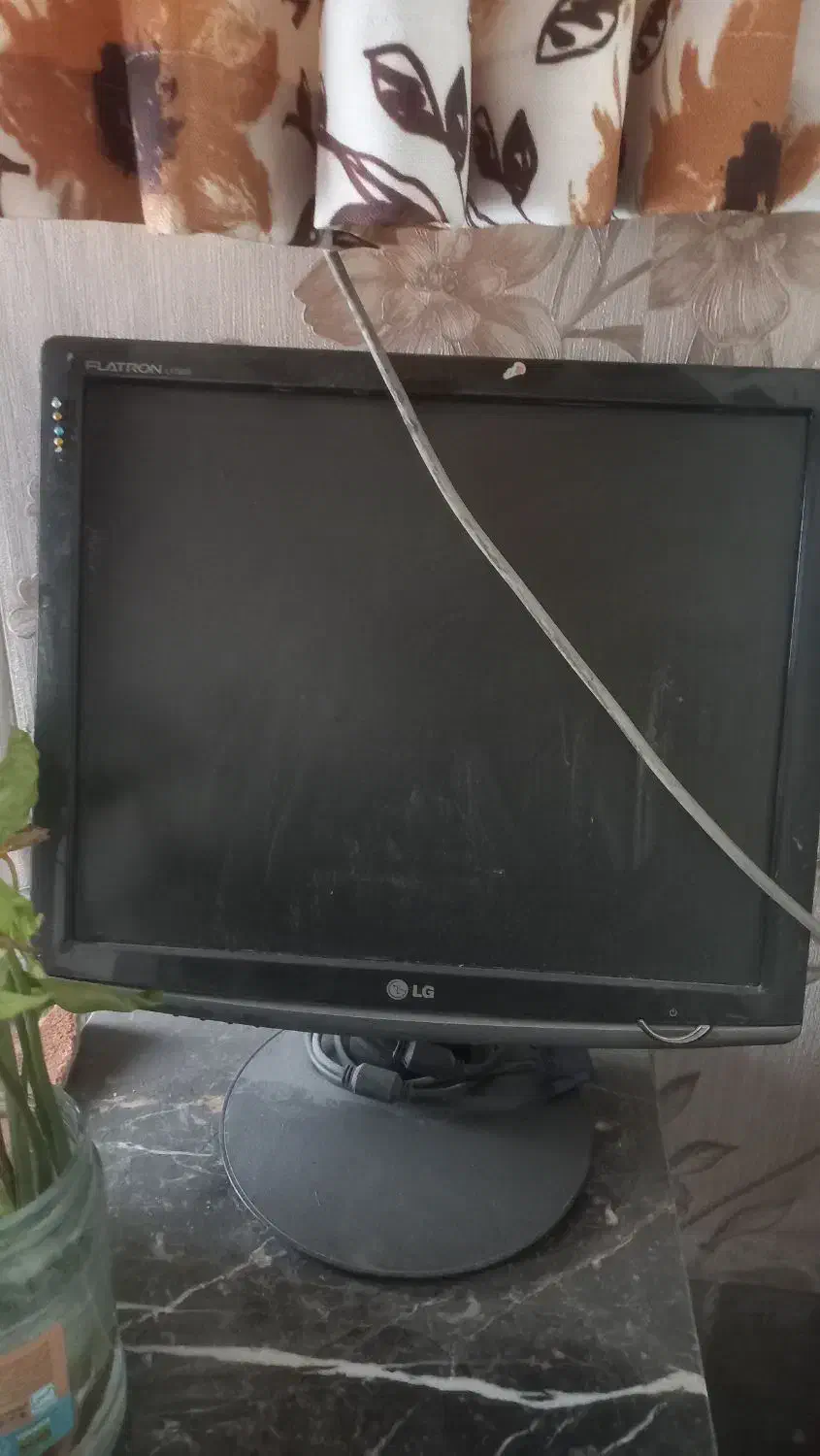 ال سی دی کامپیوتر. مانیتور|قطعات و لوازم جانبی رایانه|پردیس, فاز ۲|دیوار