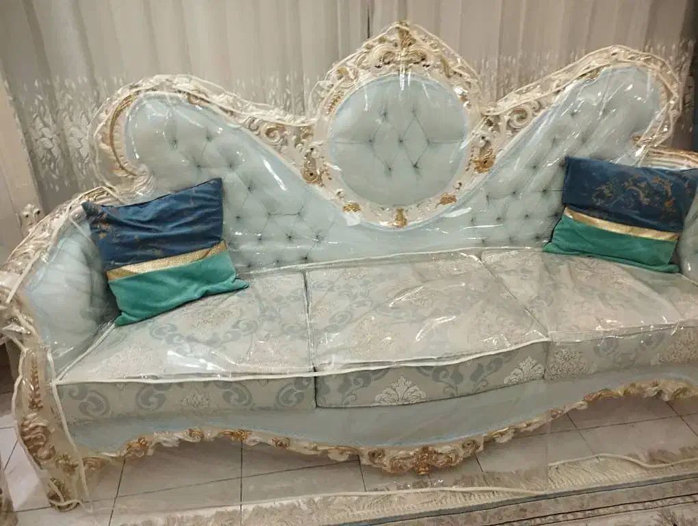 یک دست مبلمان استیل با ناهار خوری ۶ نفره و‌بوفه ست|مبلمان خانگی و میز عسلی|تهران, سازمان برنامه جنوبی|دیوار