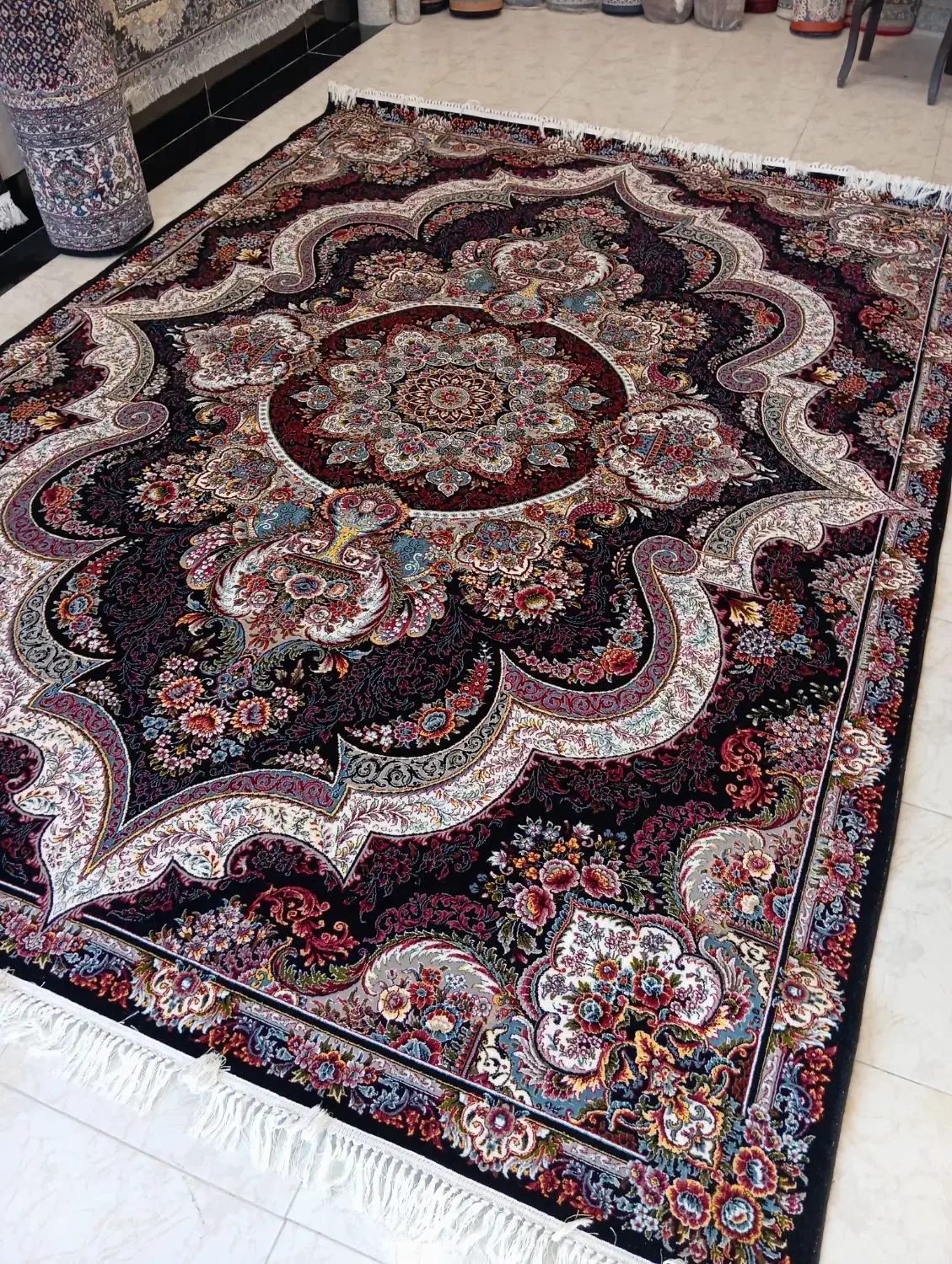 یک جفت فرش۹متری نو۷۰۰شانه نخ اکرولیک اعلا|فرش|اردبیل, |دیوار