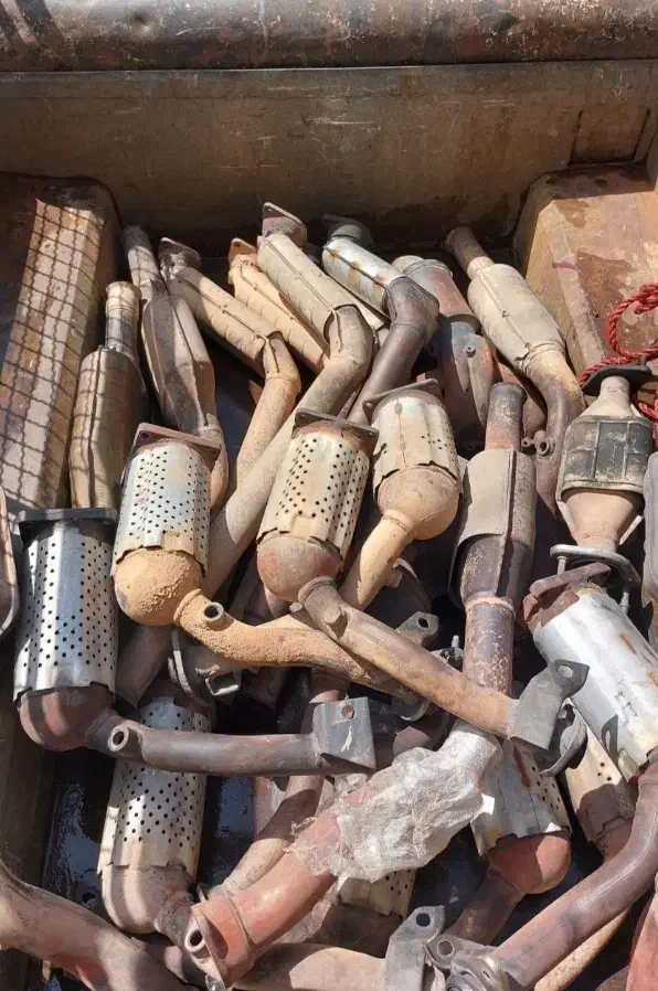 کاتالیزور|قطعات یدکی و لوازم جانبی|کاشان, فاز ۱ ناجی آباد|دیوار