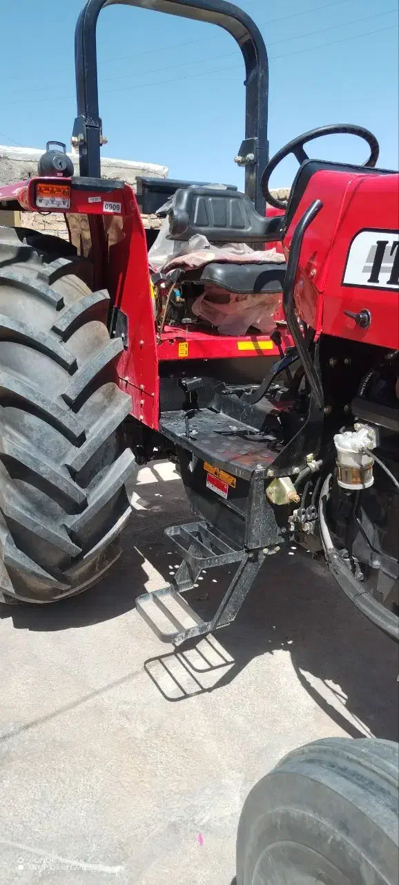 تراکتور|خودرو سنگین|خزل, |دیوار