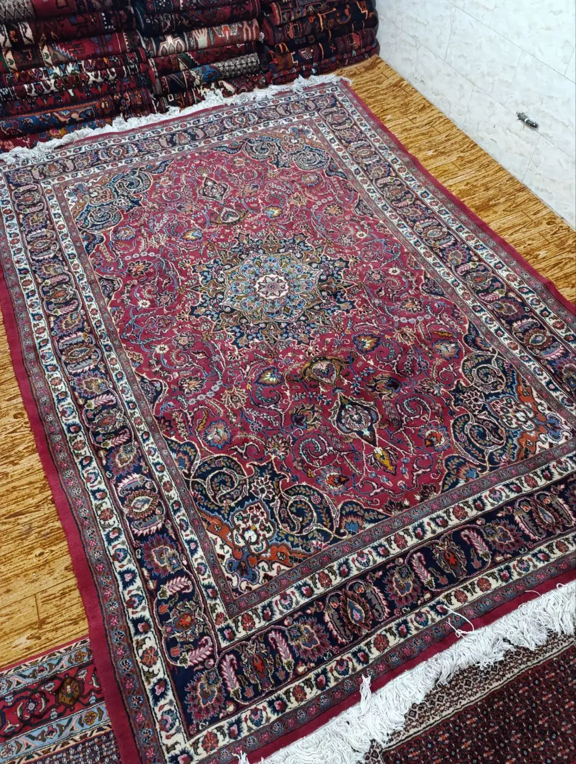 فرش دستبافت ۹ متری مشهد بسیار گوشتدار|فرش|تهران, بوستان ولایت|دیوار