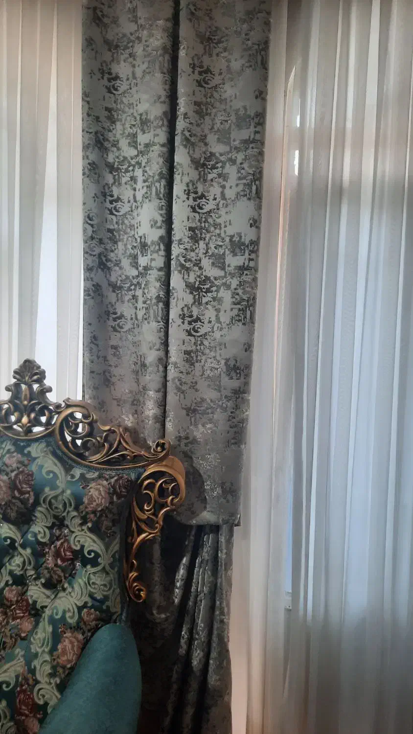 پرده پذیرایی نو نو و بسیار تمیز|پرده، رانر، رومیزی|قرچک, شهرک طلائیه|دیوار