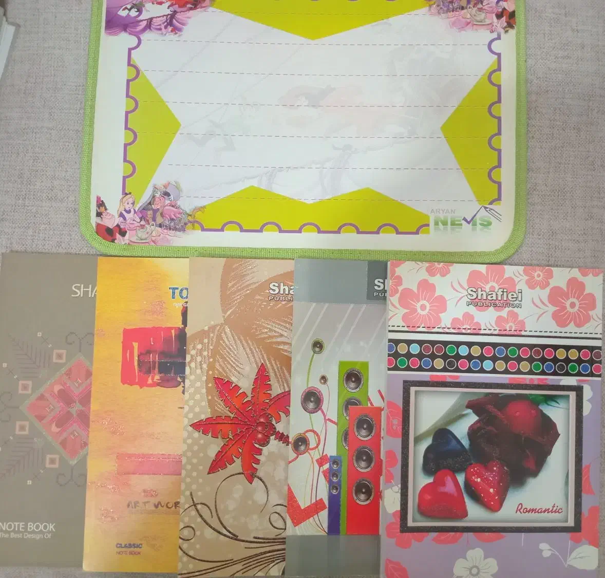 ۵ عدد دفتر و تخته وایت برد|لوازم التحریر|بهارستان, |دیوار