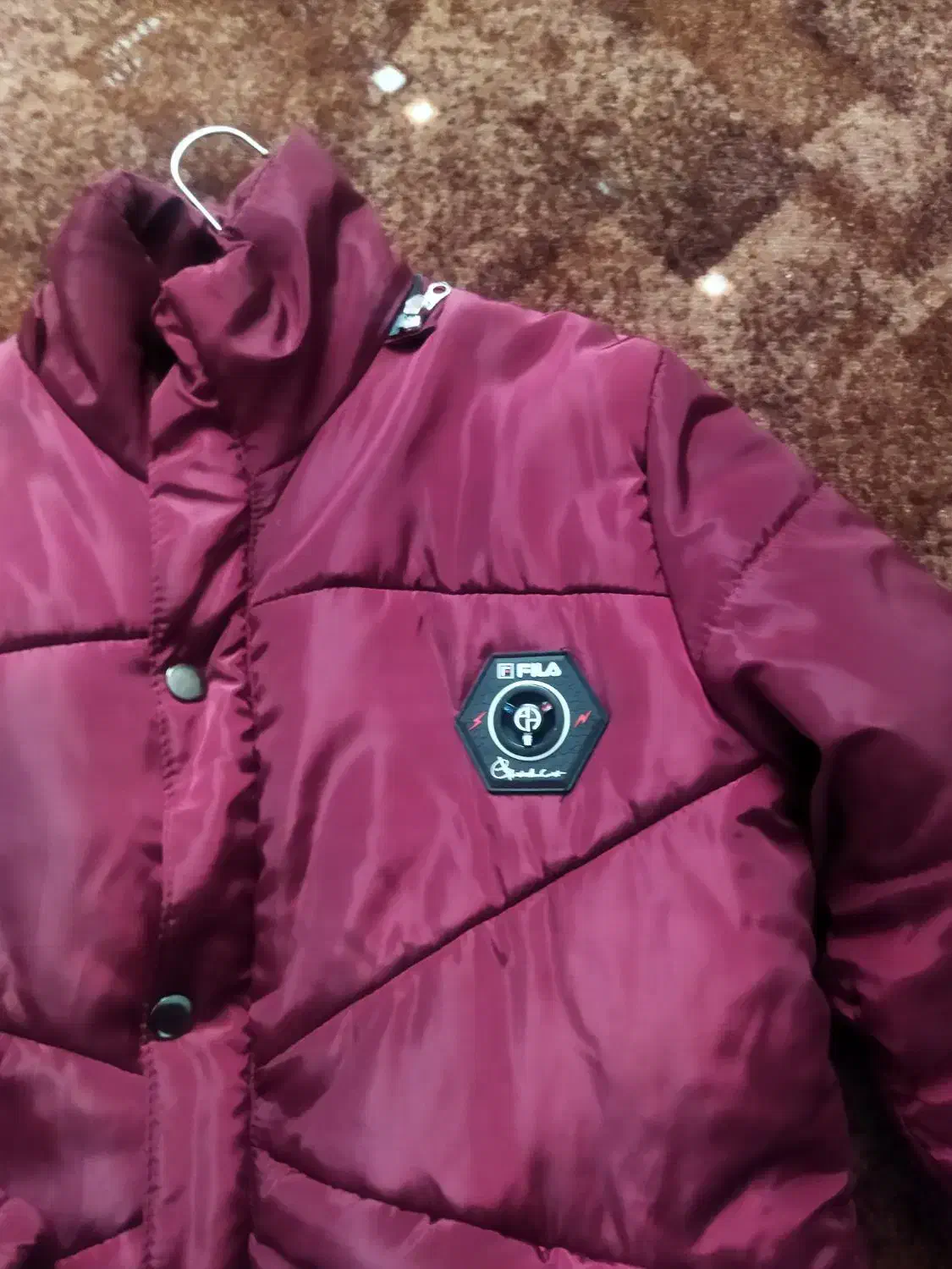 کاپشن نو|لباس|شازند, |دیوار