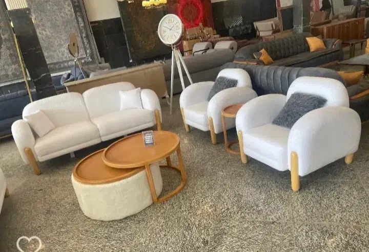 به چند نفر همکار ماهر خیاط وروکوب نجار زیرکار|استخدام صنعتی، فنی، مهندسی|تبریز, |دیوار