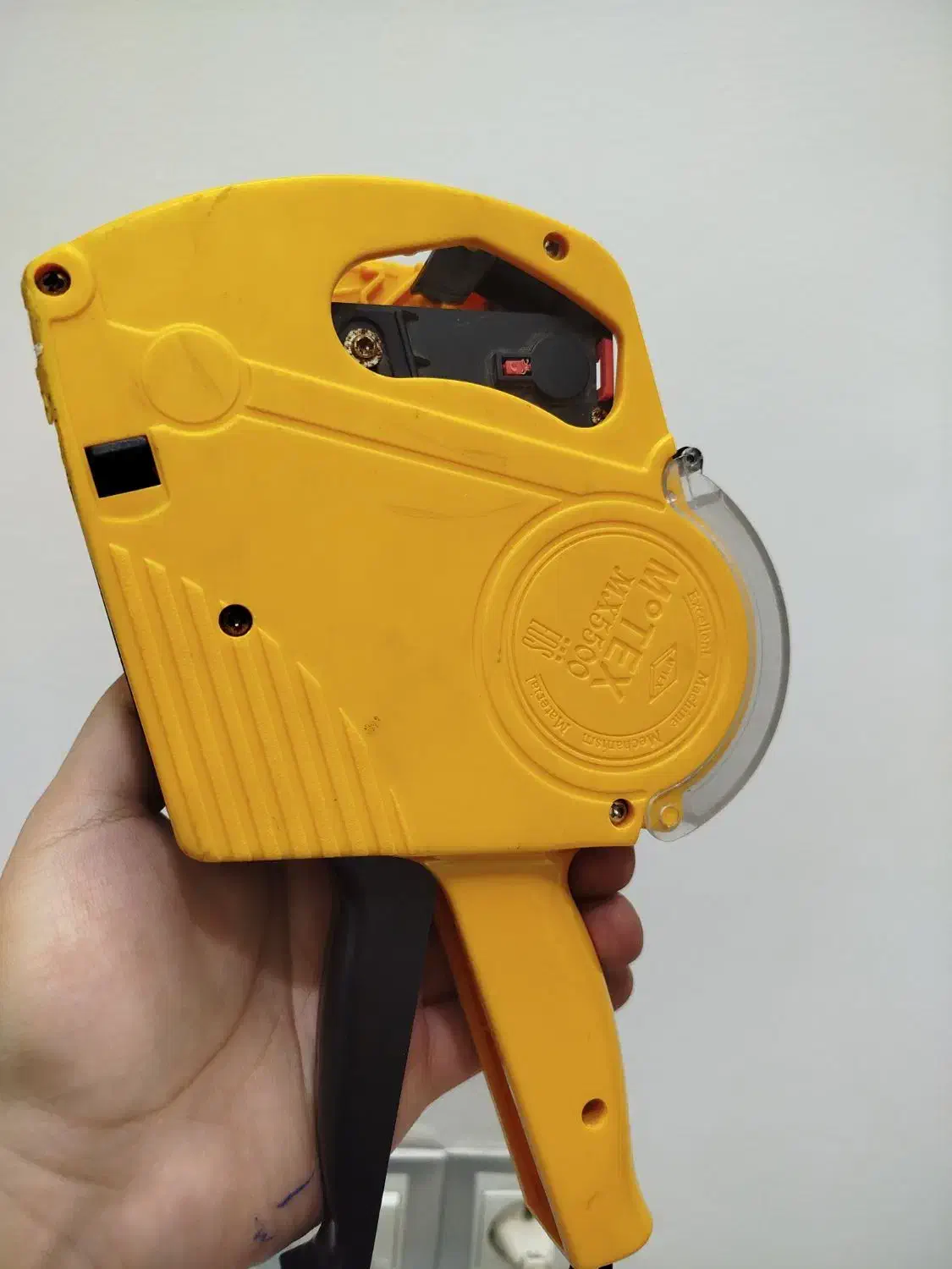 اتیکت زن|ابزارآلات|قم, چهل درخت‎|دیوار