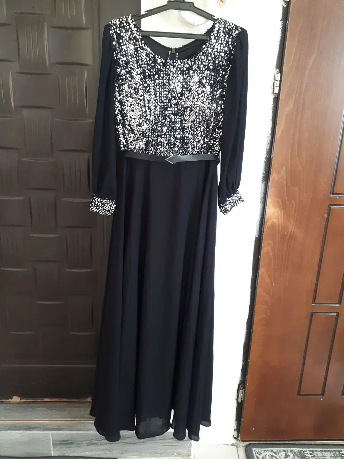 پیراهن مجلسی|لباس|کرمانشاه, |دیوار