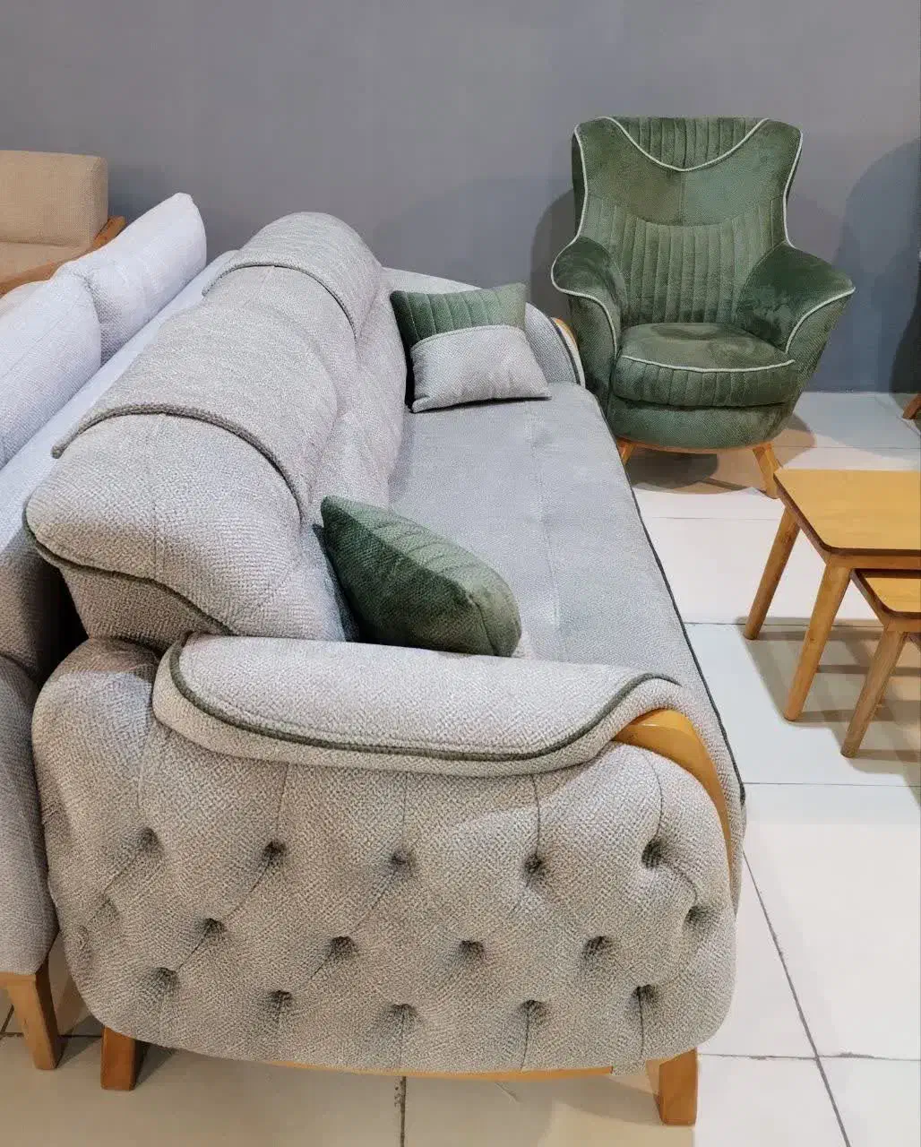 شیک ترین مبل/ تعویض کهنه و نو/بدون پیش پرداخت|مبلمان خانگی و میز عسلی|نجف‌آباد, صالح آباد|دیوار