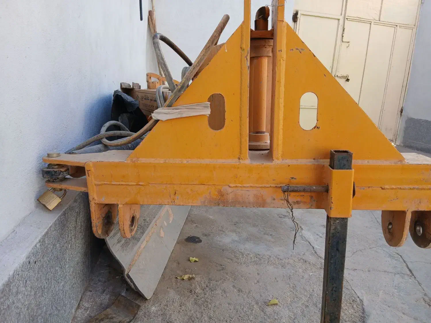 بیل عقب تراکتور|ماشینآلات صنعتی|سبزوار, قصبه غربی|دیوار