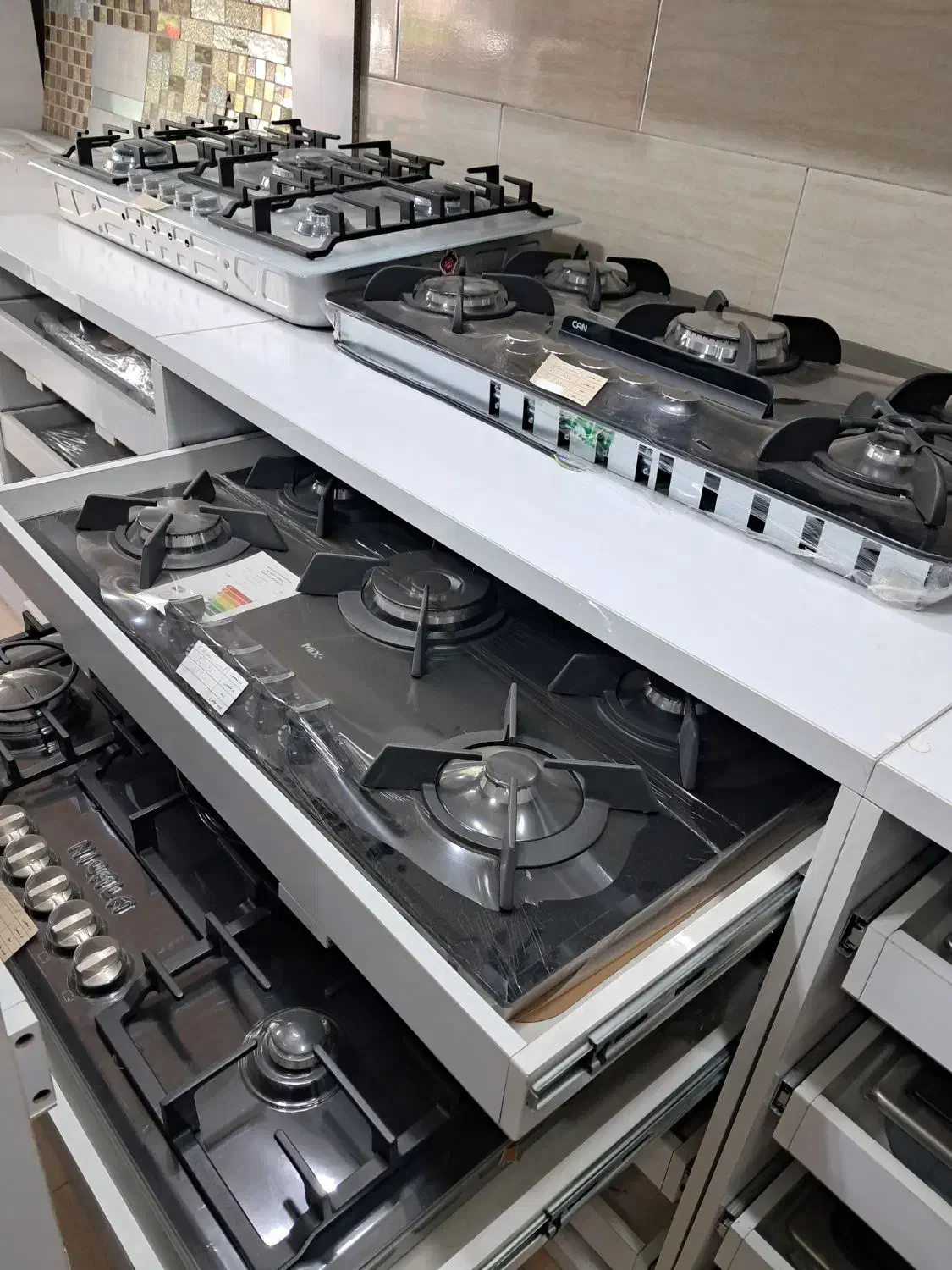 هود. سینک. گاز|اجاق گاز و لوازم برقی پخت‌وپز|لاهیجان, خمیر کلایه|دیوار