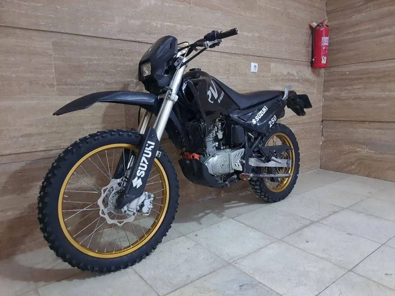 موتور تریل روان ۲۰۰|موتورسیکلت|نیشابور, شهرک فرهنگیان|دیوار