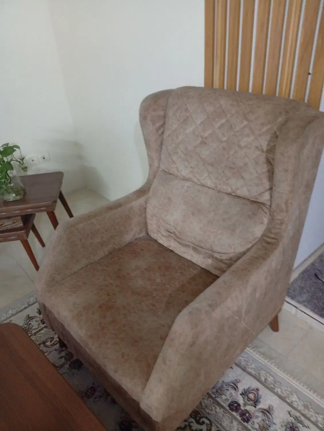 مبل راحتی ۷نفره تمیز|مبلمان خانگی و میز عسلی|رباط‌کریم, رباط‌کریم|دیوار