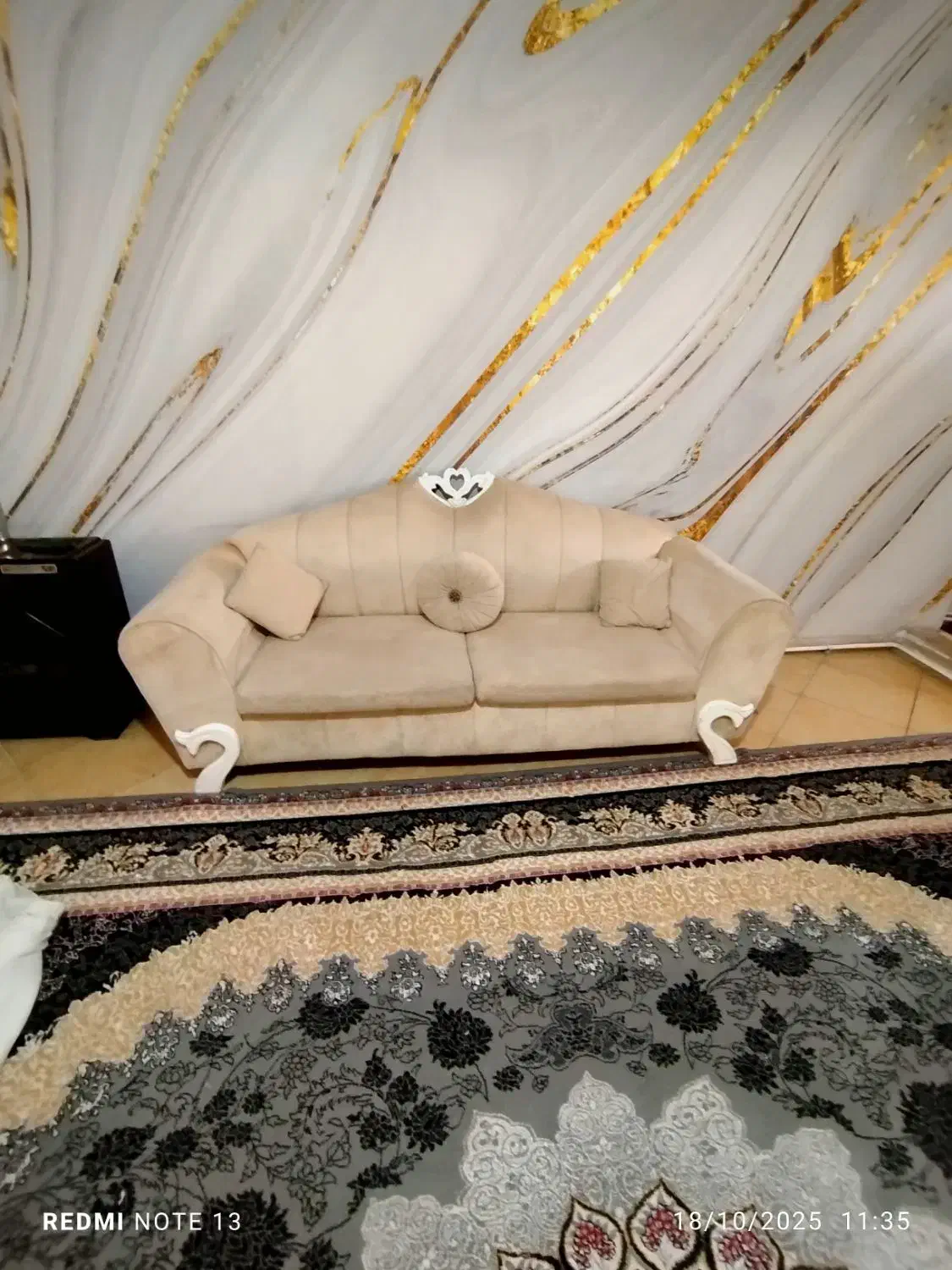 فروش یک سرویس مبل راحتی درحدنو|مبلمان خانگی و میز عسلی|پیشوا, |دیوار