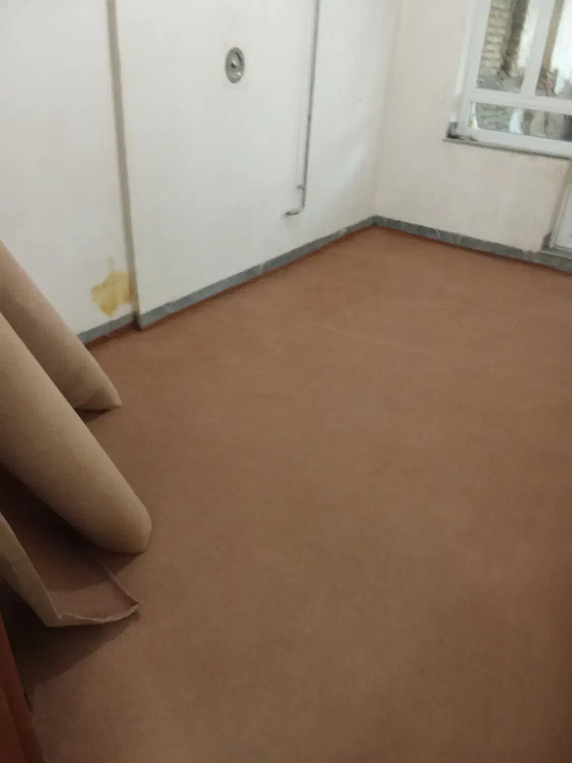 فروش موکت ۳عدد سه در چهار و یک عدد دوبیس در چهار|موکت|سقز, |دیوار