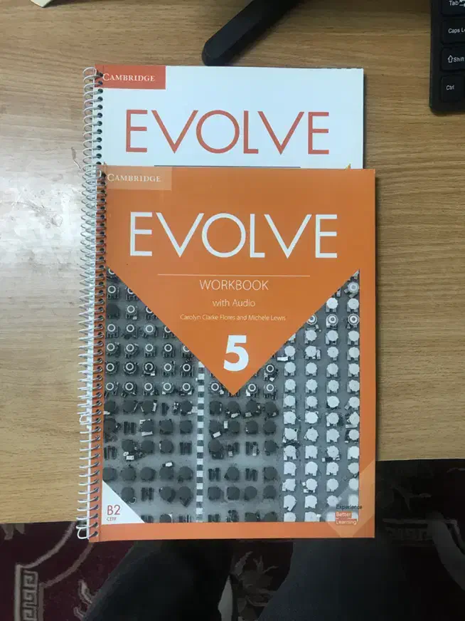 کتاب های زبان evolve 2-6 + کتاب ۵۰۴|کتاب و مجله آموزشی|تهران, تختی|دیوار