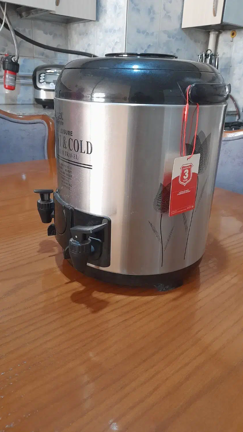 کلمن آب|ظروف نگهدارنده، پلاستیکی، یک‌بارمصرف|اراک, |دیوار