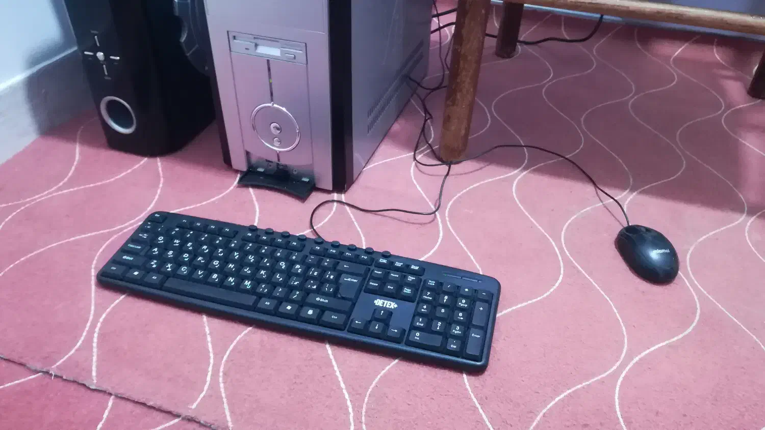 کامپیوتر کامل|رایانه رومیزی|ایلخچی, |دیوار