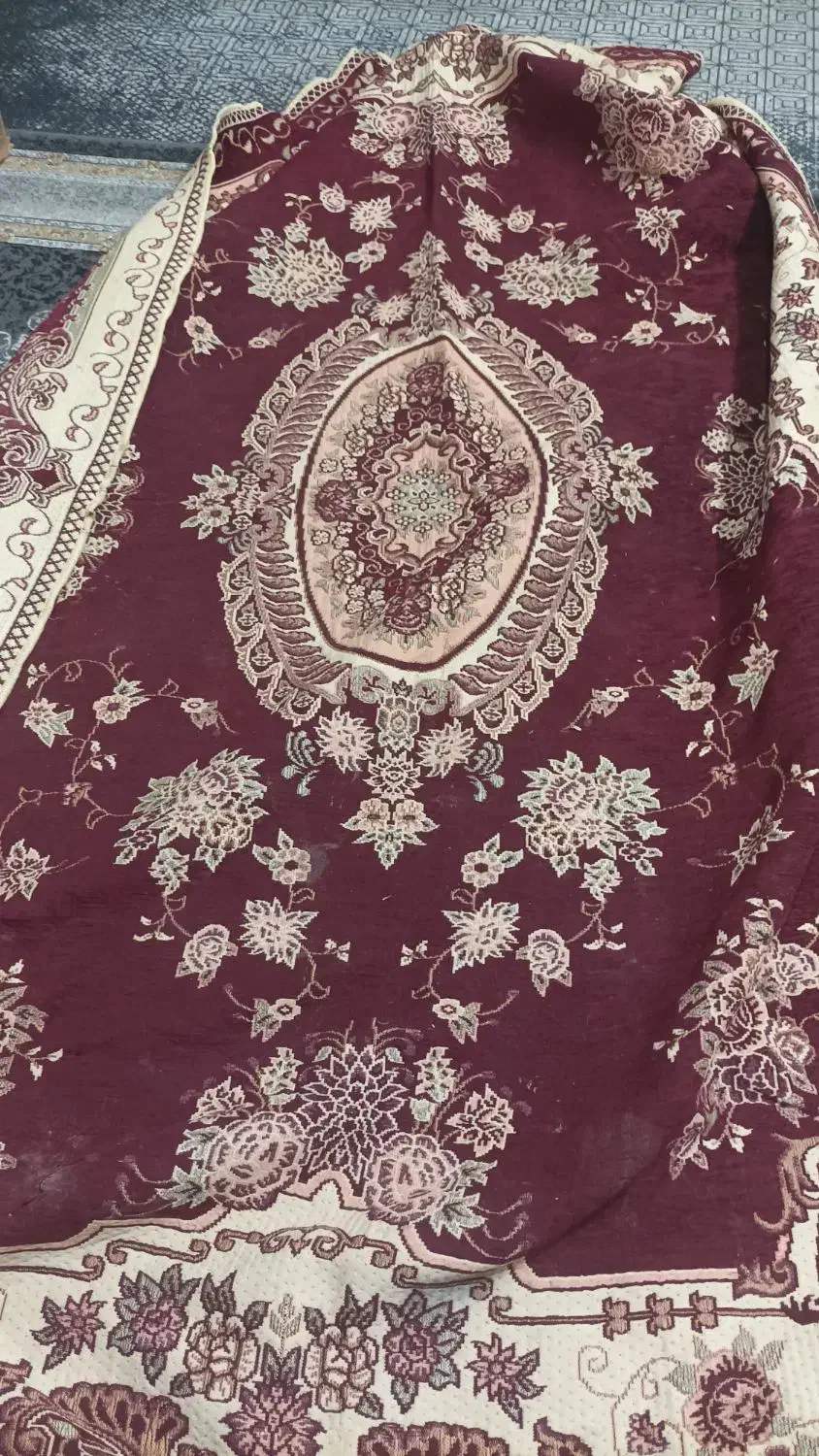 روفرشی قرمز|روفرشی|مشهد, موعود|دیوار