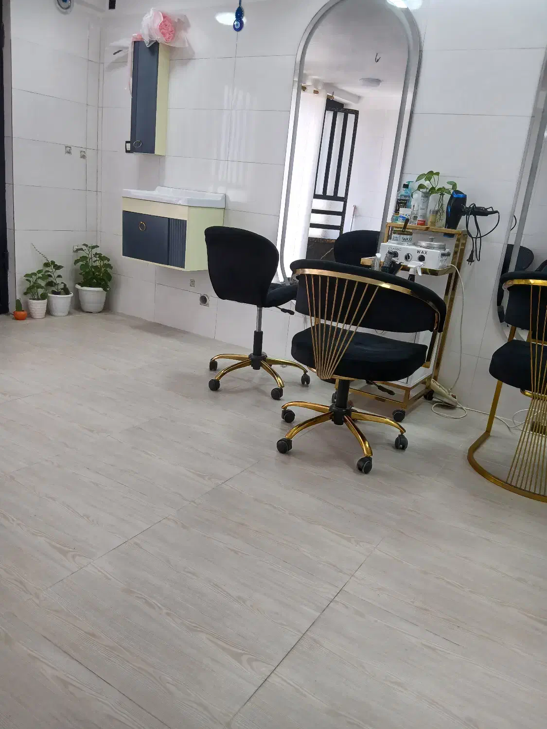 اپیلاسیون در سالن ایران|خدمات آرایشگری و زیبایی|دورود, |دیوار