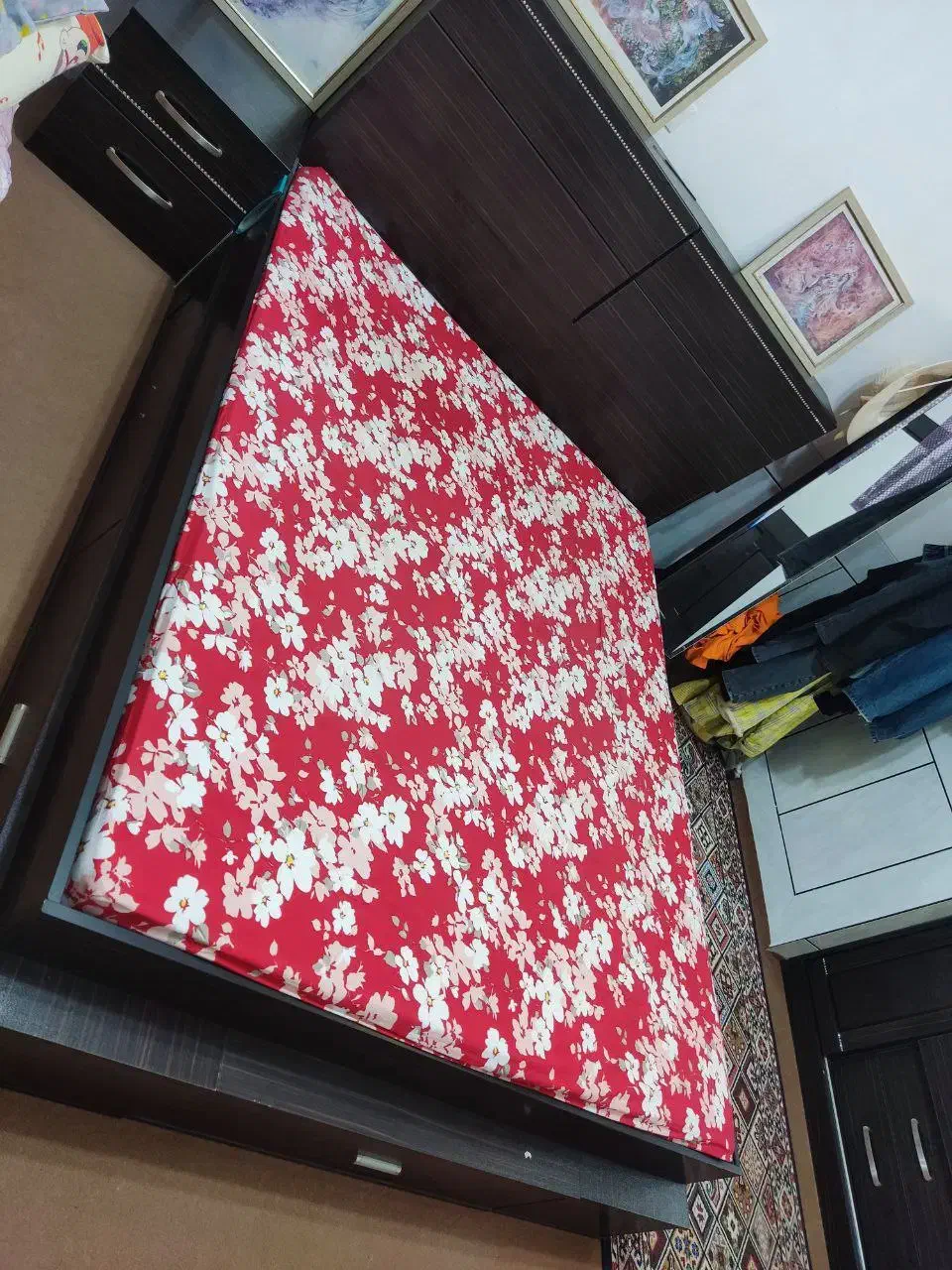 سرویس خواب|تخت و سرویس خواب|نجف‌آباد, امام خمینی|دیوار