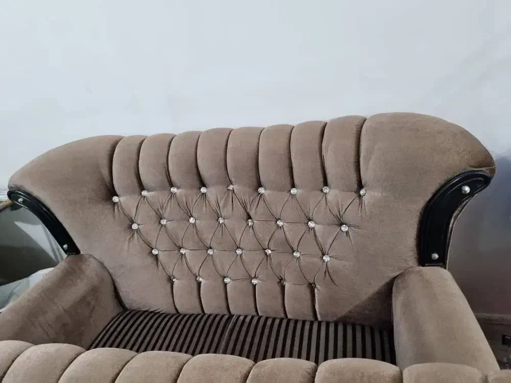 مبل ۷نفره|مبلمان خانگی و میز عسلی|دوگنبدان, |دیوار