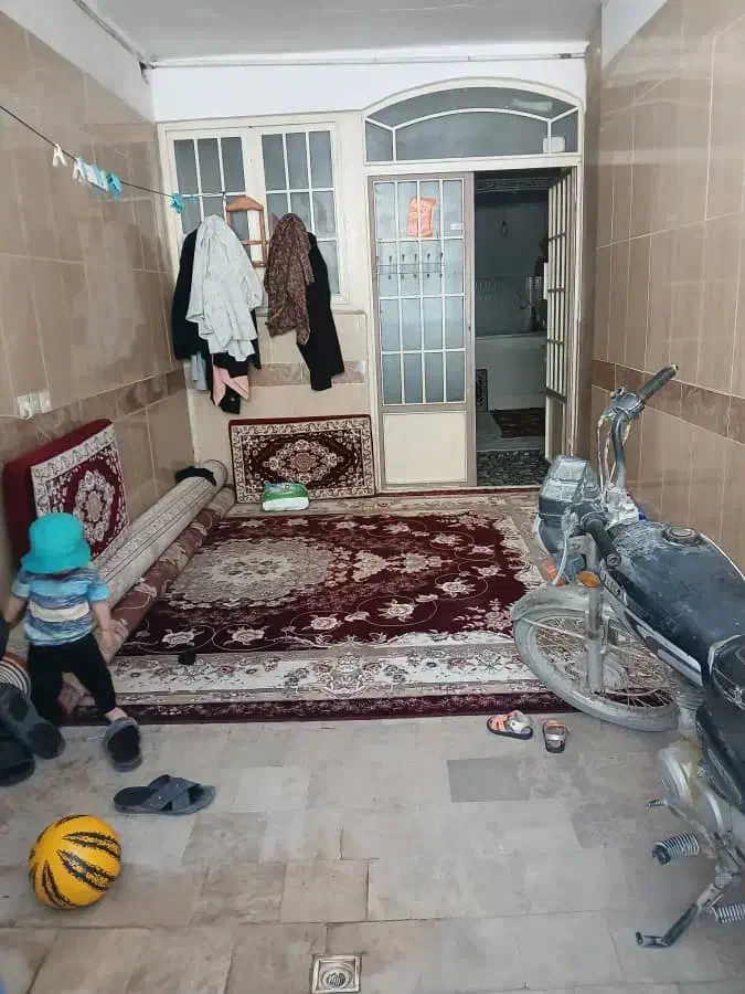 همکف ۶۵متری ویلایی راه جدا مناسب دونفر یا سه نفر|اجارهٔ خانه و ویلا|قم, شهر قائم|دیوار