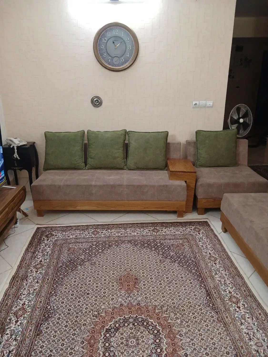 مبلمان راحتی کار تهران بدون زدگی|مبلمان خانگی و میز عسلی|بیرجند, |دیوار