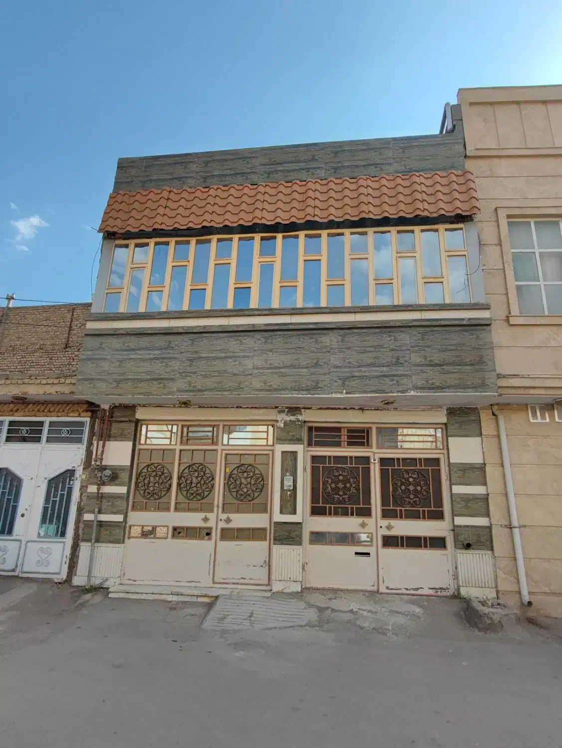 رهن و اجاره یا فروش منزل دو طبقه ورودی مجزا|اجارهٔ خانه و ویلا|نیشابور, تریا پارک|دیوار