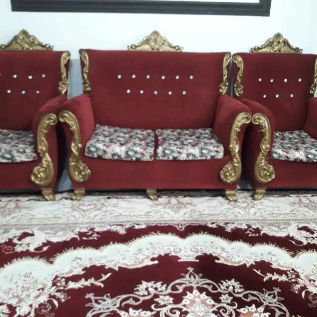 مبل 7نفر همراه میز عسلی|مبلمان خانگی و میز عسلی|رشت, سلیمانداراب|دیوار