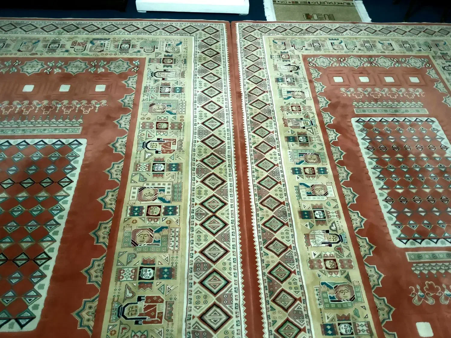 سه تخته فرش، دوتا ۹ و یک ۶ متری|فرش|بوئین زهرا, |دیوار