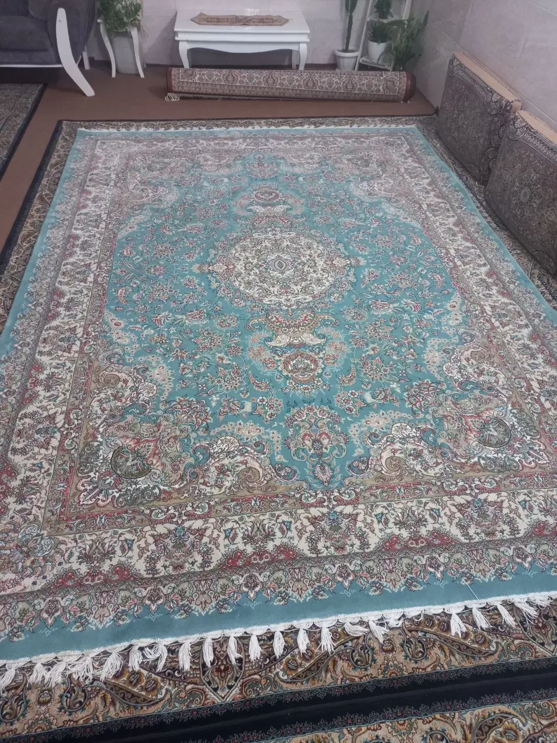 فرش ۶ متری ۷۰۰ شانه نو +یه تخته ۹متری کارکرده|فرش|قم, شهر قائم|دیوار