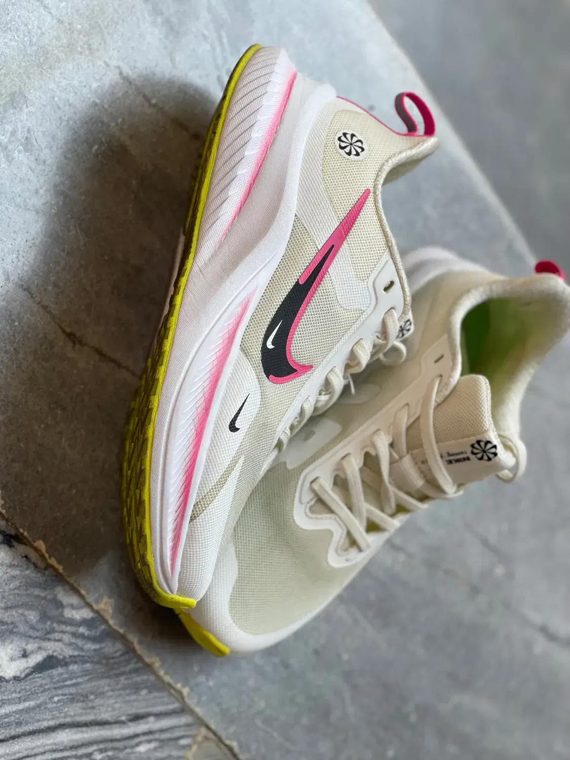 کتونی زنانه نایک ویتنام سایز ۳۸|کیف، کفش، کمربند|اسلام‌شهر, شهرک سعیدیه|دیوار