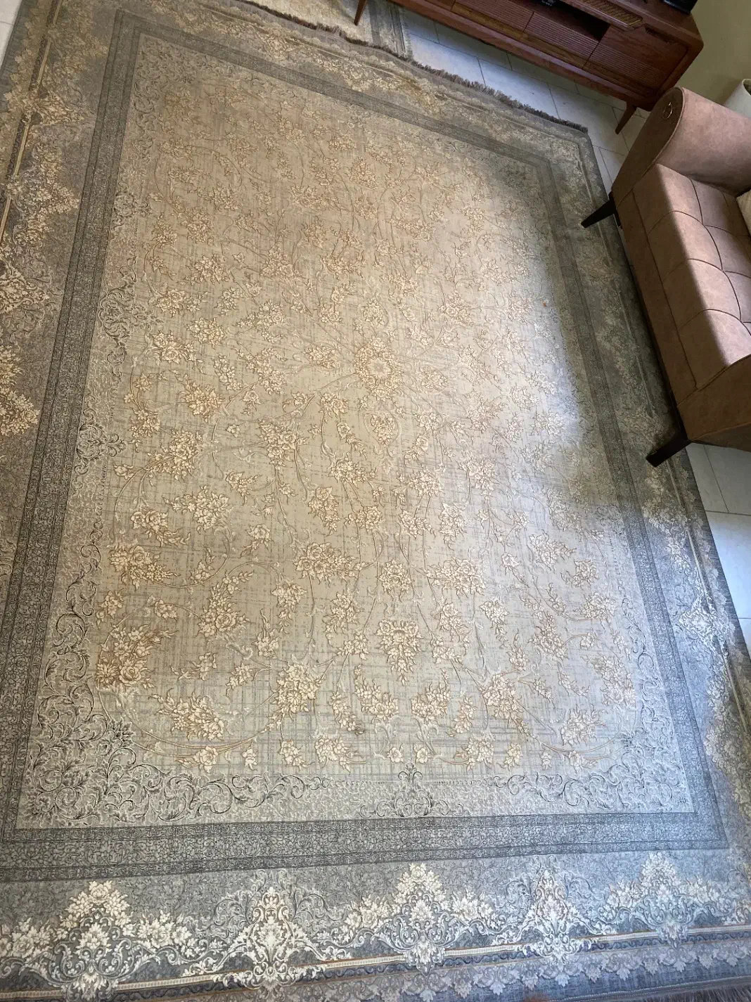 فرش نه متری و کناره در عرض یک و نیم ست هستن|فرش|زنجان, |دیوار