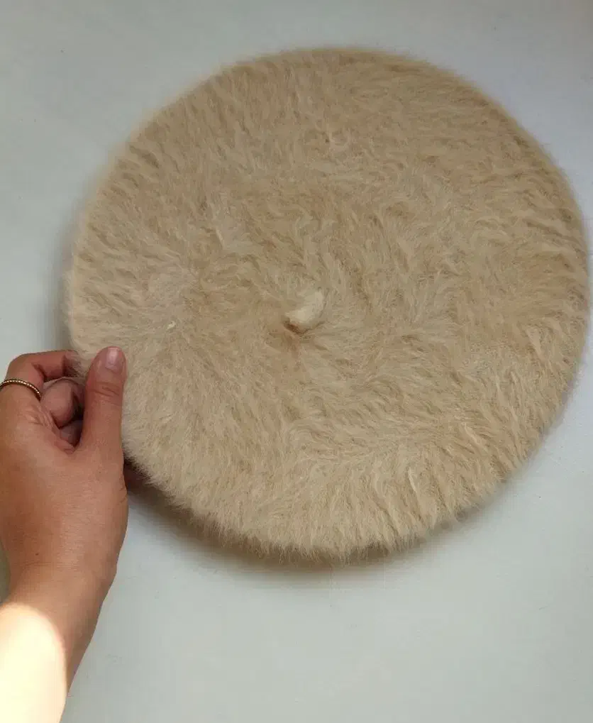 کلاه فرانسوی پشمی|لباس|رشت, کوی یخ|دیوار