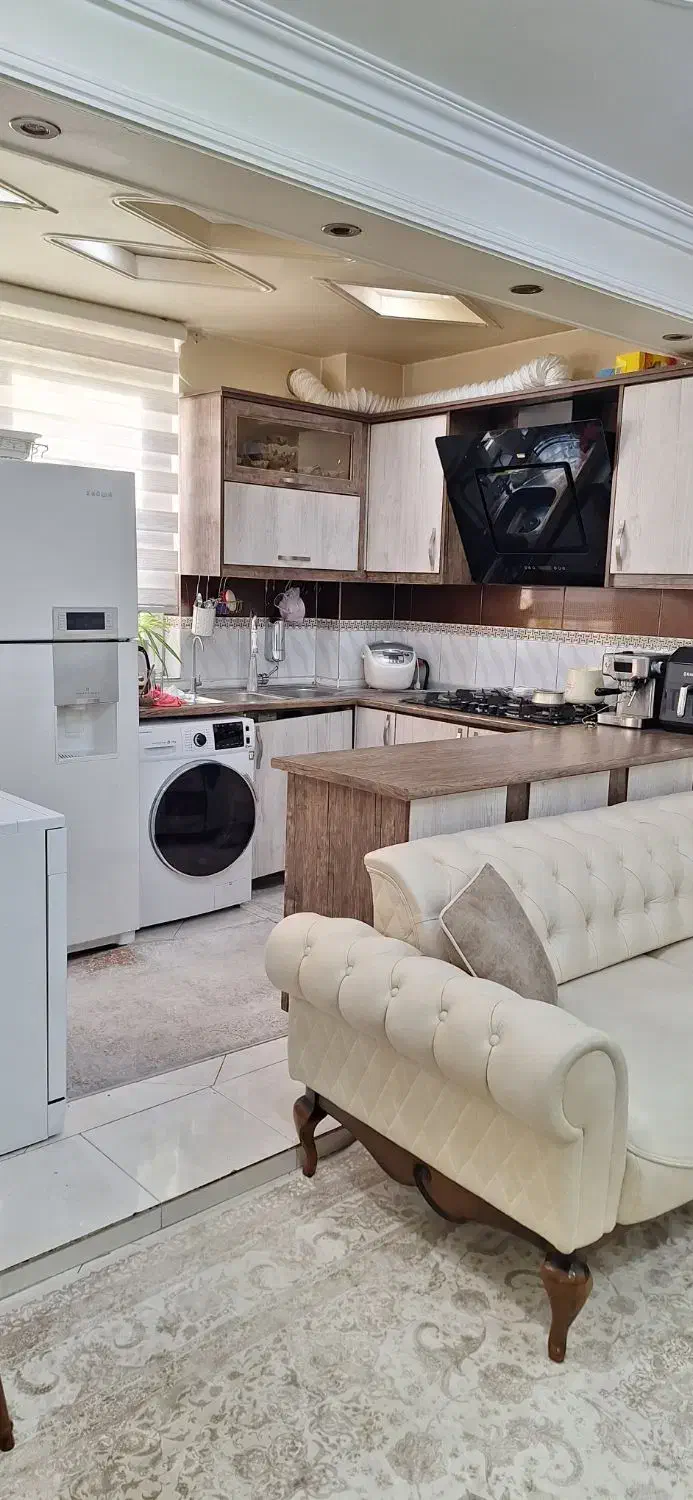 ۴۰ متری اسانسور دار نزدیک ولیعصر|فروش آپارتمان|تهران, امیر بهادر|دیوار