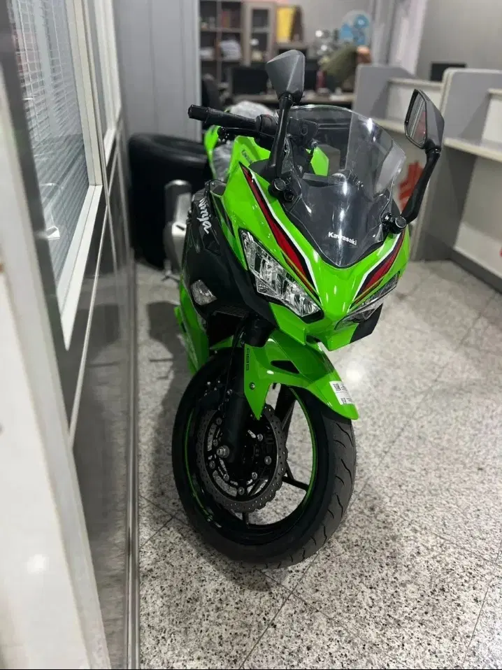 Kawasaki 2 2024 در حد خشک|موتورسیکلت|تبریز, |دیوار
